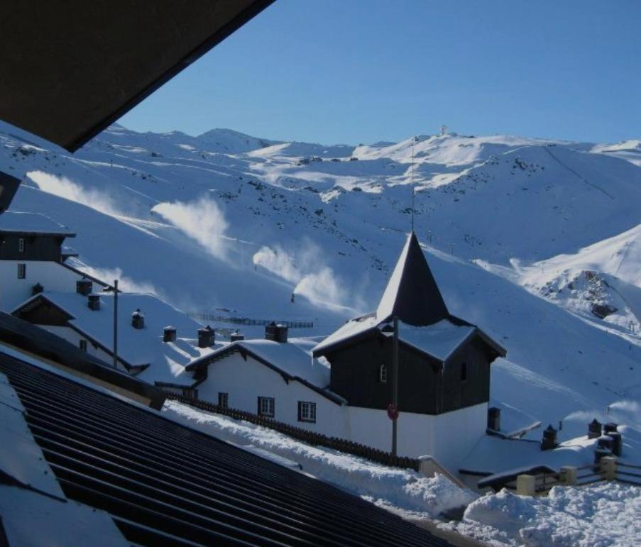 Sierra Nevada Los Alayos Estacion De Esqui Exteriör bild